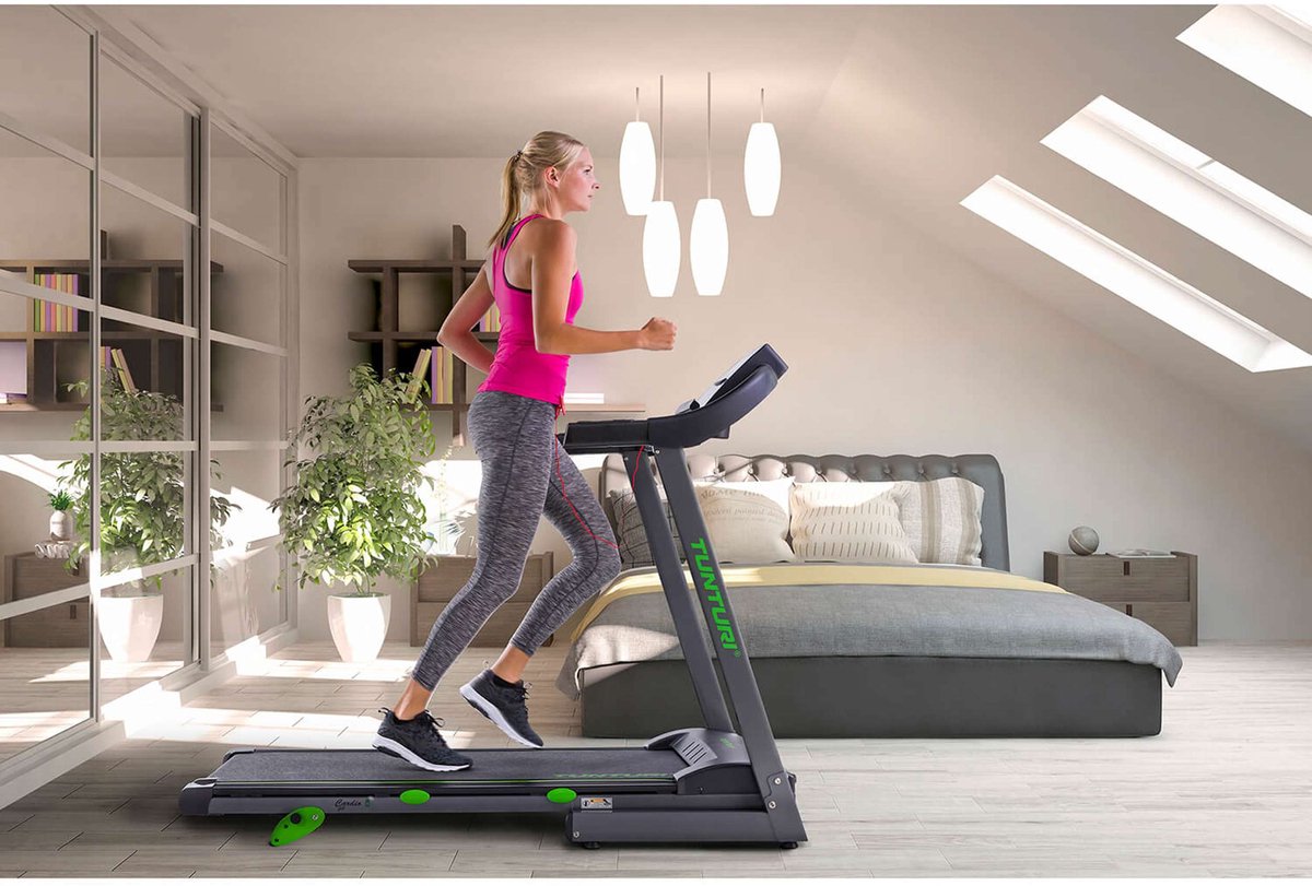 Afbeelding 3 van Tunturi Cardio Fit T30 Loopband - Inklapbaar - Hardloopband - 12 trainingsprogramma's - LCD monitor - 0,8 tot 12,0 km/u - EU veiligheid gecertificeerd