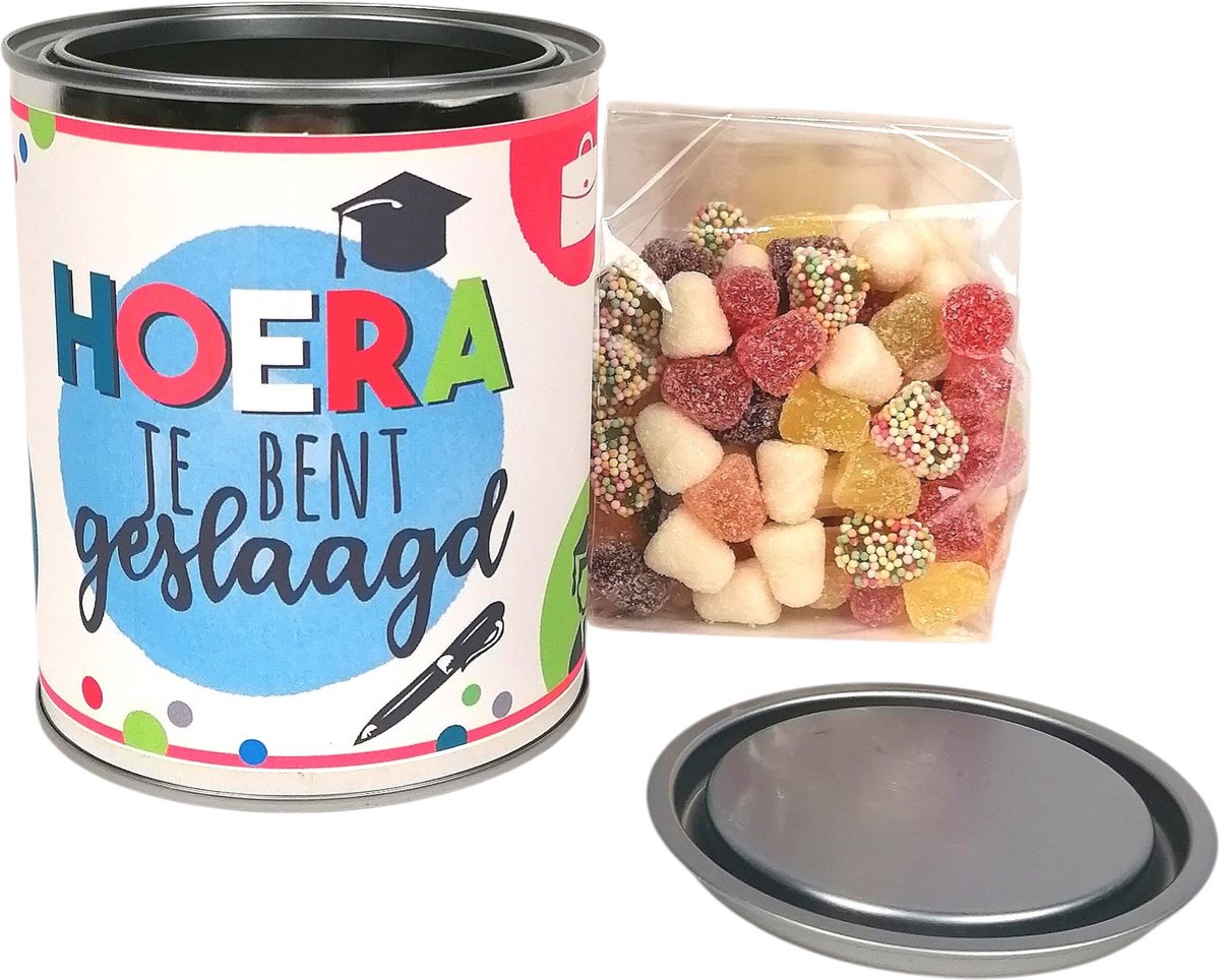 Cadeau blik -  "Hoera je bent geslaagd" tum tum - snoepcadeau -geslaagd cadeau diploma