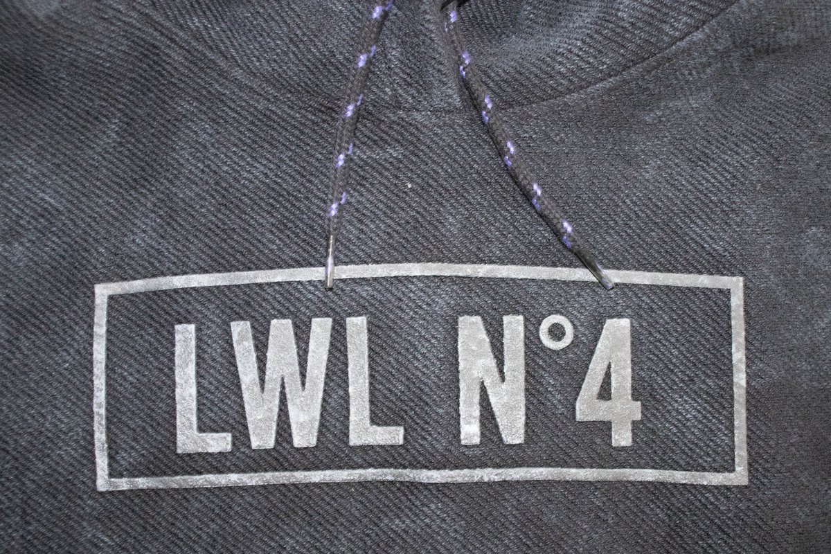 LewyLou NO4 Hoodie zwart