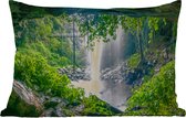 Buitenkussens - Tuin - Foto van regenwoud met waterval - 50x30 cm