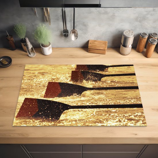 KitchenYeah® Inductie beschermer 80.2x52.2 cm - Roeispaan bladen van racende roeiers die door het water snijden - Kookplaataccessoires - Afdekplaat voor kookplaat - Inductiebeschermer - Inductiemat - Inductieplaat mat