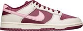 Nike Dunk Low Retro PRM Valentine's Day (2023) - DR9705-100 - Maat 45 - Kleur als op foto - Schoenen