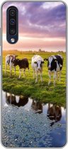 Geschikt voor Samsung Galaxy A50 hoesje - Koeien tijdens een zonsondergang - Siliconen Telefoonhoesje