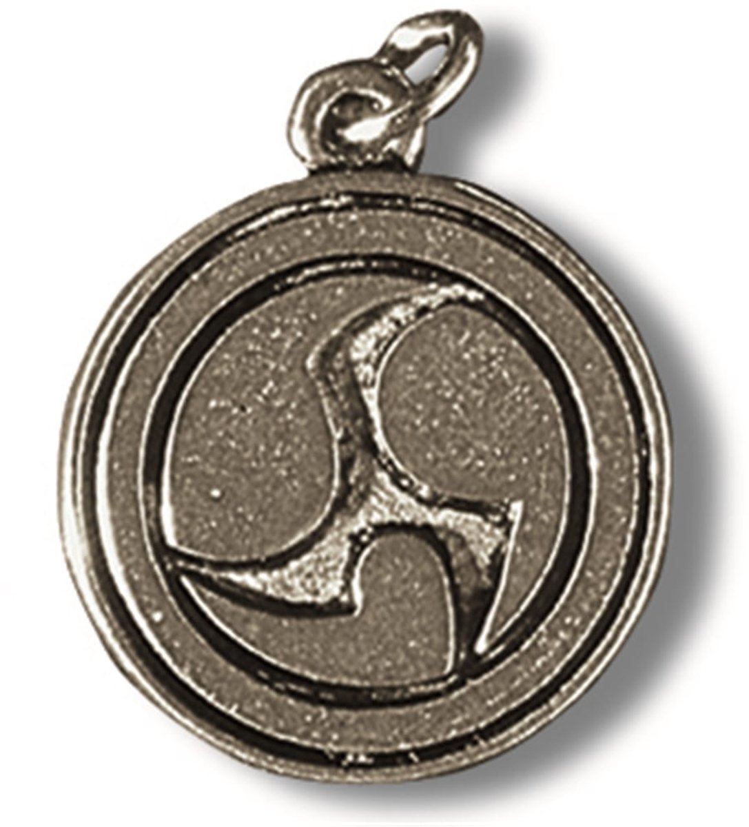 Amulet Mitsu Domo