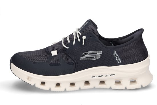 Blauwe Skechers Slip-ins Glide Step instapper met wit detail op de veters en zool.