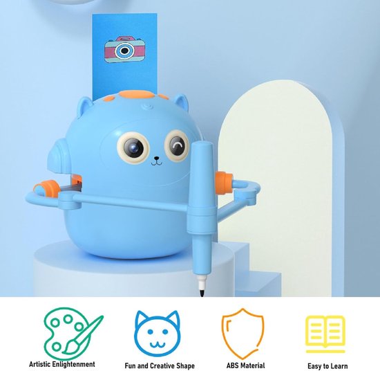 Blauwe robot met oranje accenten en grote ogen, houdt een pen vast. Een kaart met een camera staat achter hem.