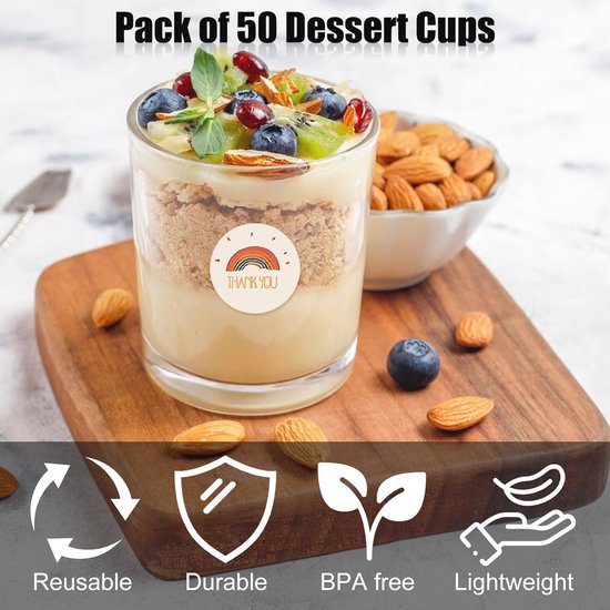 LATERN 50 stuks plastic dessertbekers met deksels, 240 ml vierkante dessertkommen heldere parfait voorgerecht kop herbruikbare serveerschaal met sporks voor fruit, yoghurt, pudding, mousse, party (8,5