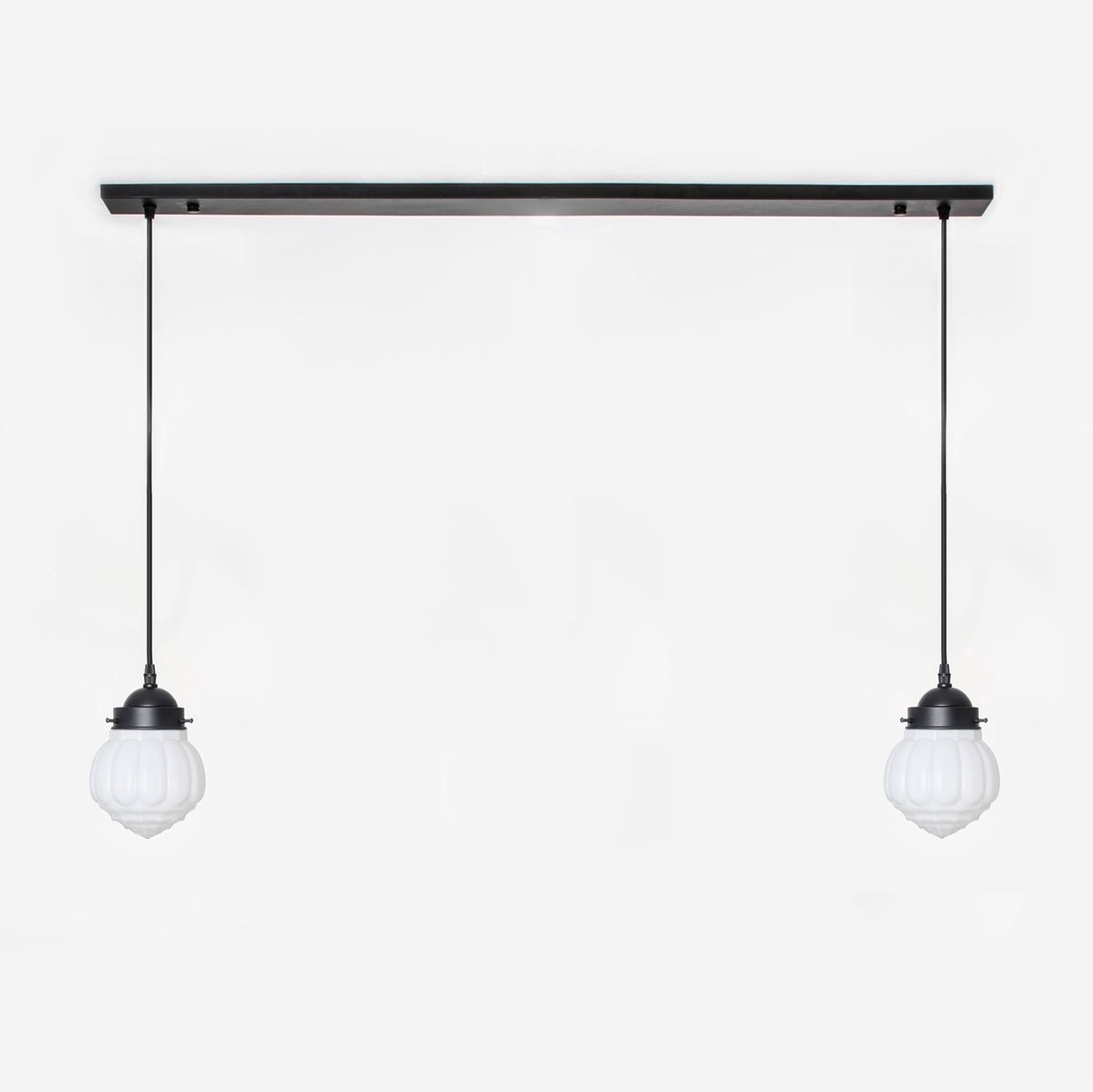 Coloured by Art 2 x Wassail lampen aan plafondbalk Moonlight - Art Deco Trade Zwart