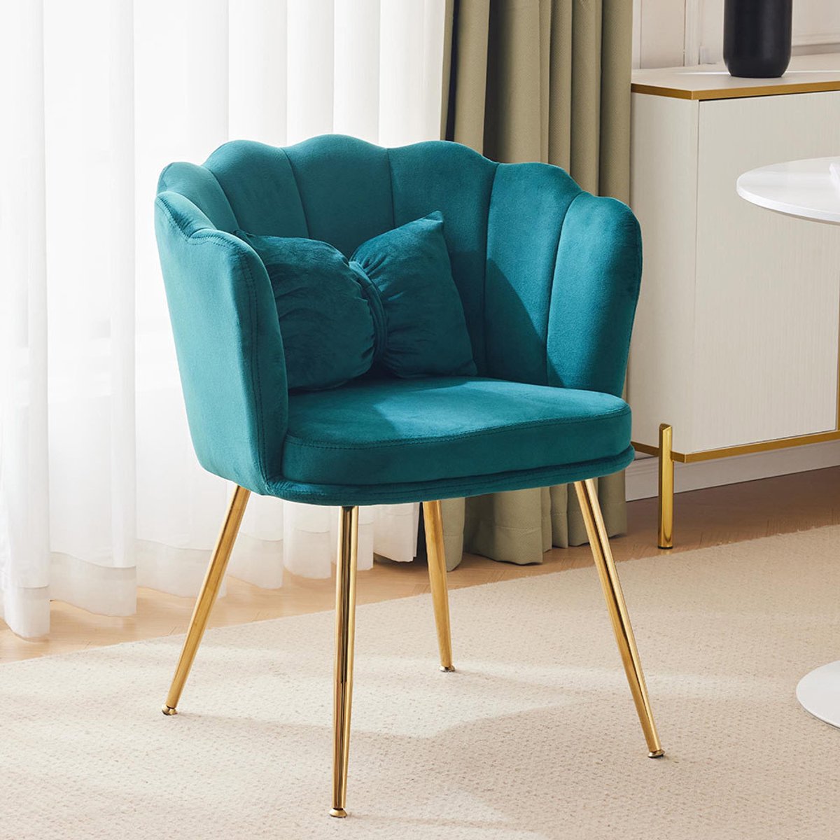 Pugsdrly Moderne fluwelen fauteuil, badkuipstoel, comfortabele, gestoffeerde en decoratieve stoel met bloembladvormige rugleuning en vergulde metalen poten en vlinderkussens voor de slaapkamer/eetkamer