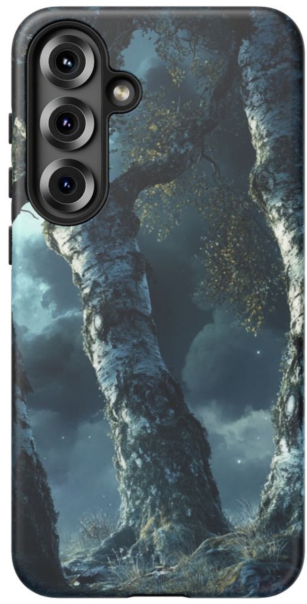Oude Berkenbomen in Donker Bos – Telefoonhoesje Geschikt voor Galaxy S25 Plus