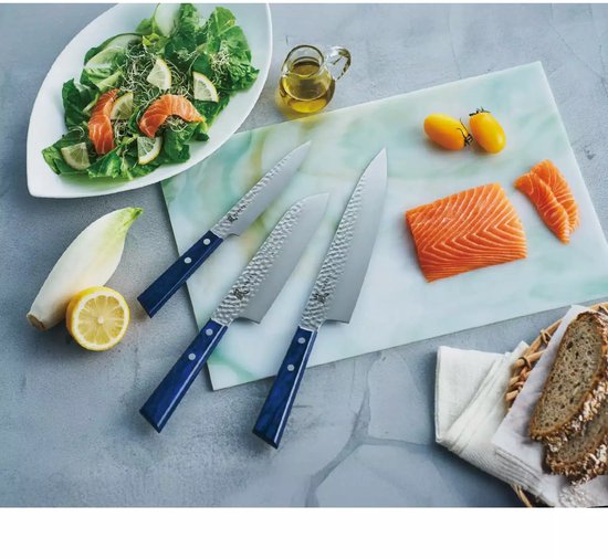 Couteau universel Yaxell BLUE BREEZE – 12 cm – Acier MOVAX – Finition martelée – Bois Pakka Blauw