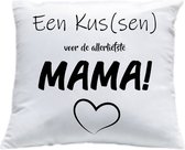 Kussen met vulling Kussenhoes met tekst "Een kus(sen) voor de allerliefste Mama" Met Hartje" bedrukt Cadeau Kado | Wit Effen met zwarte Opdruk | 40x40 cm | Moederdag |