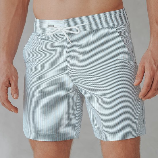 Duik in stijl: Ontdek de perfecte zwembroeken voor heren - Beach Look