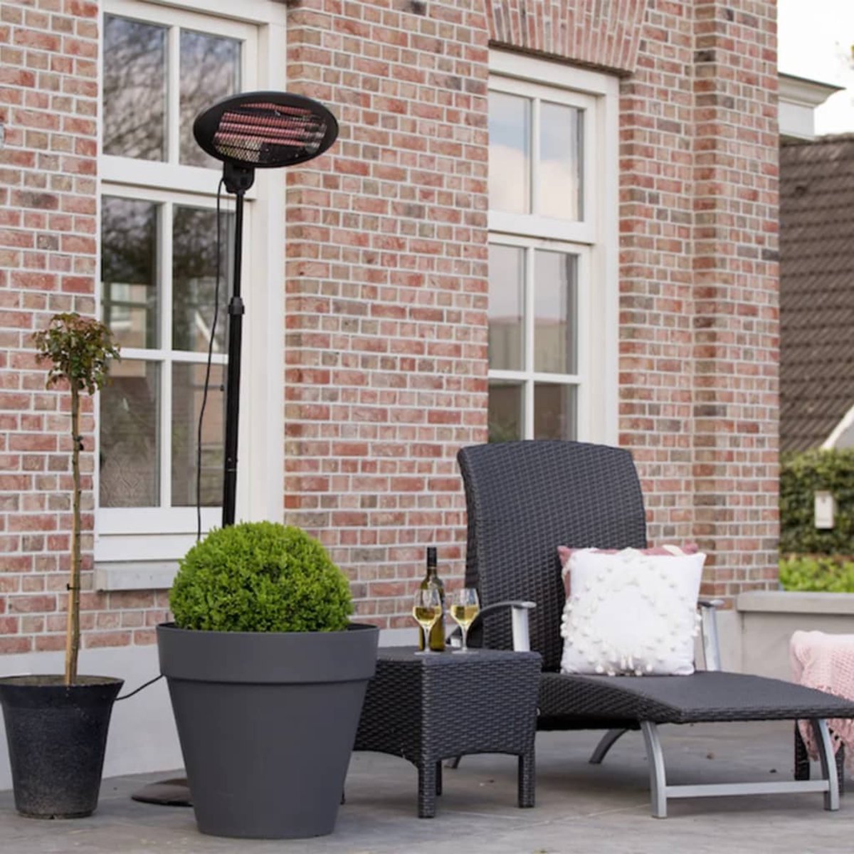 Sunred Elektra Quartz 2000 W - Freestanding Patio Heater - Black