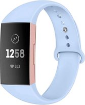 Siliconen Smartwatch bandje - Geschikt voor  Fitbit Charge 4 sportband - lichtblauw - Maat: L - Horlogeband / Polsband / Armband