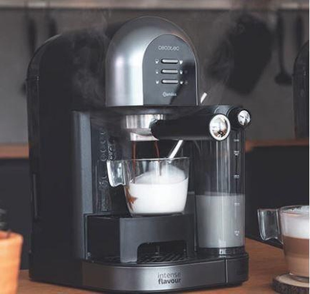 Cecotec 01590 - Halfautomatische Instant-ccino 20 Chic koffiezetapparaat Nera-serie