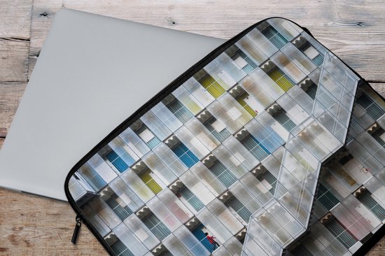 Laptophoes 17 inch - Deuren - Appartementen - Trappen - Kleurrijk - Laptop sleeve - Binnenmaat 41x28 cm - Zwarte achterkant