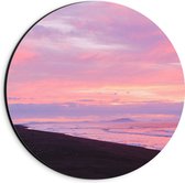 WallClassics - Dibond Muurcirkel - Meerkleurig Pastel Tinten Lucht boven Zeewater - 20x20 cm Foto op Aluminium Muurcirkel (met ophangsysteem)
