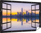 Gards Tuinposter Doorkijk New York Skyline bij Zonsopgang - 180x120 cm - Tuindoek - Tuindecoratie - Wanddecoratie buiten - Tuinschilderij