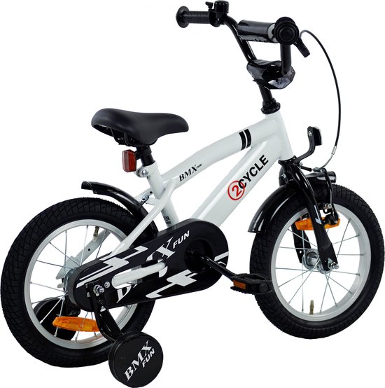 Witte 2Cycle kinderfiets met zwarte details, stabilo-wielen en "BMX FUN"-opdruk.