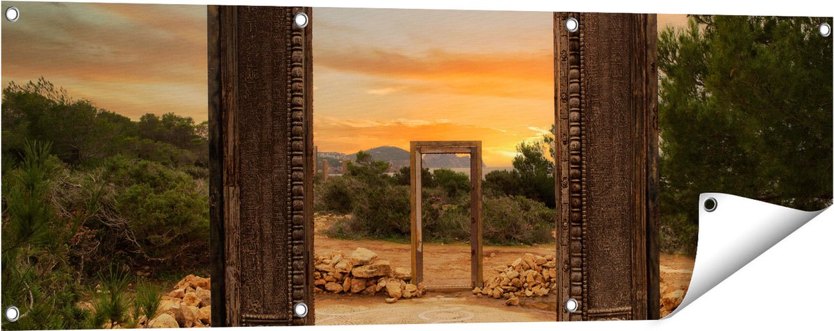 Gards Tuinposter Cale Llentia Deur Opening in Ibiza - 120x40 cm - Tuindoek - Tuindecoratie - Wanddecoratie buiten - Tuinschilderij Multikleur