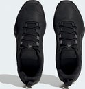 Bovenkant van zwarte ADIDAS TERREX damesschoenen.
