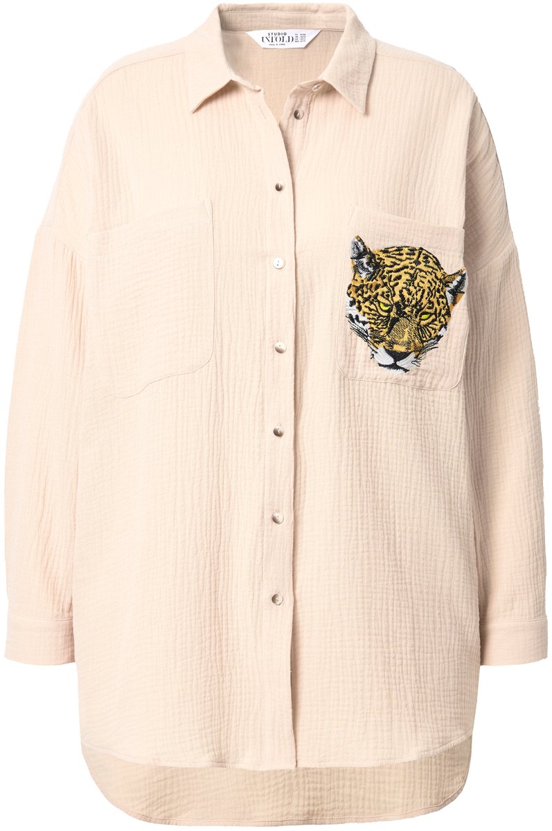 Studio Untold - Dames - Mousseline blouse oversized zakje met luipaard-patch - Beige - Maat 46+