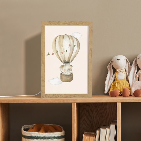 Nachtlampje 20x30 cm - Kinder lamp - Luchtballon - Olifant - Watercolor - Beige - Dieren - Tafellamp kinderkamer - Slaapkamer lamp - Bedlamp kinderen - Kinderlampje stopcontact - Wandlamp babykamer - Nachtlampjes van Merkloos — afbeelding 3