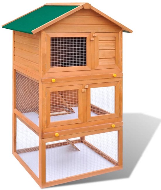 Houten konijnenhok met groen dak, 3 verdiepingen en gaasdeuren.