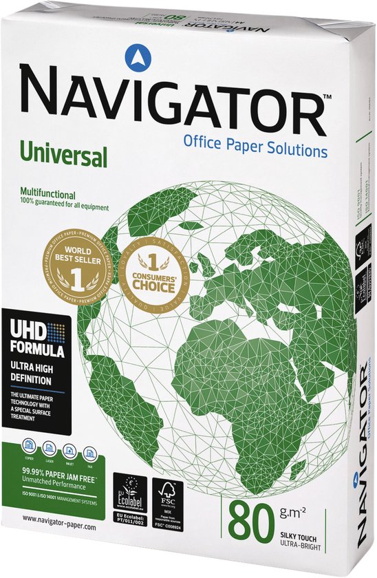 Doos met Navigator Universal kantoorpapier, A3 formaat, 80 g/m², met een groene wereldbol print.