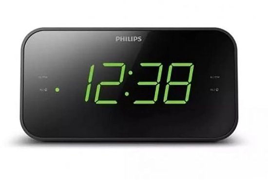 Zwarte Philips wekkerradio met grote, groene digitale cijfers.