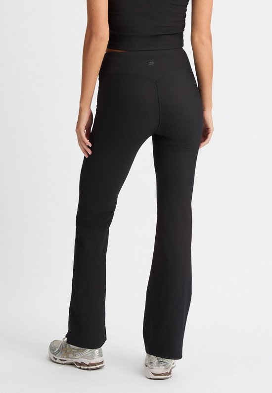 RÖHNISCH - ribbed r flare hw tight - Lange trainingslegging dames - Zwart — afbeelding 4