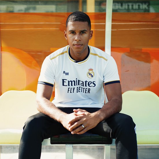 Maillot Real Madrid Adidas – Taille M, Neuf Avec étiquettes