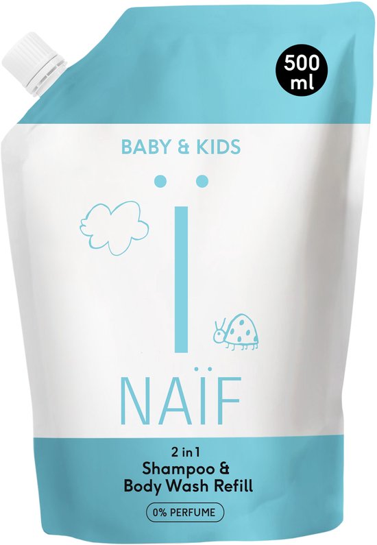 Lichtblauwe en witte navulverpakking van Naïf 2-in-1 Shampoo &amp; Body Wash Refill. "500 ml", "Baby &amp; Kids", "0% parfum", met wolkje en lieveheersbeestje.