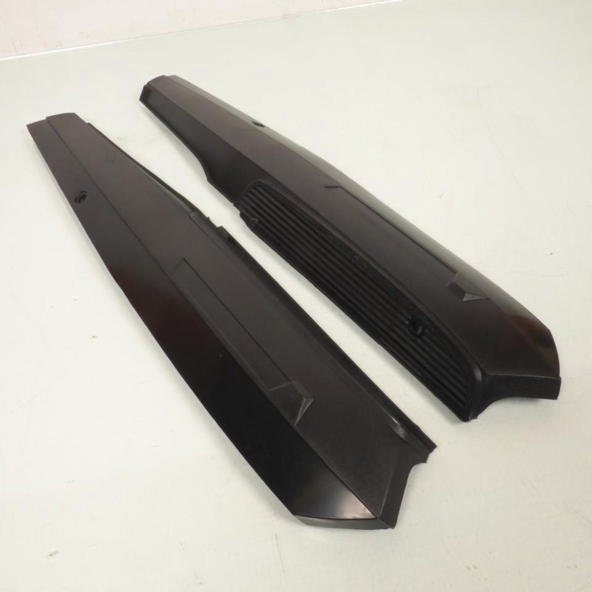 Caches latéraux RSM pour Mobylette Peugeot 50 103 HRO Après 1986 Neuf