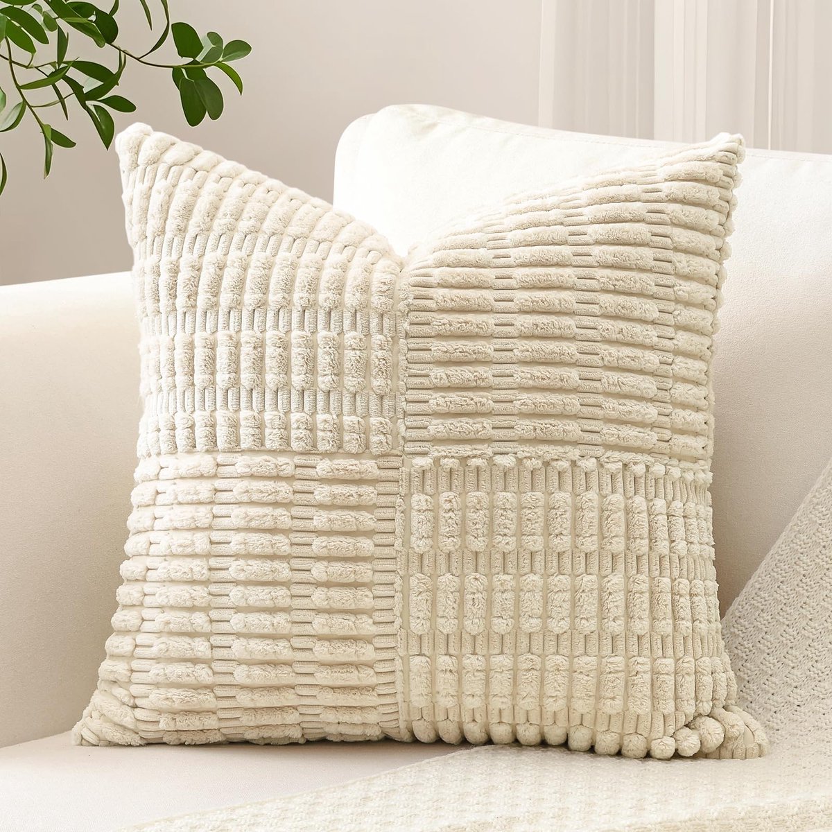 Unyqoos Elegante en Zachte Corduroy Kussensloop in Beige voor Stijlvolle Woonkamer