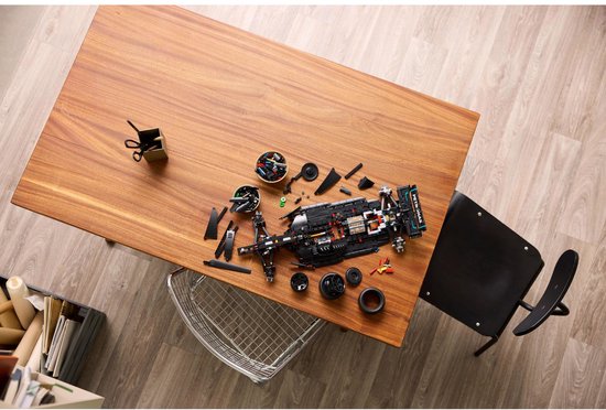 LEGO Technic Mercedes-AMG F1 W14 E Performance, Voiture de Course, Set à Construire, Réplique Détaillée, Cadeau pour Hommes et Femmes, Véhicule Miniature, Décoration pour le Bureau ou la Maison 42171
