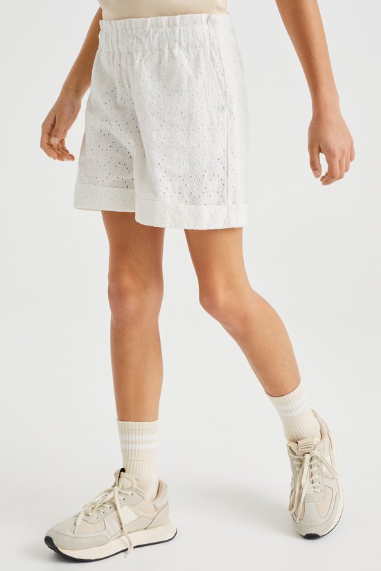 WE Fashion Meisjes short met broderie anglaise