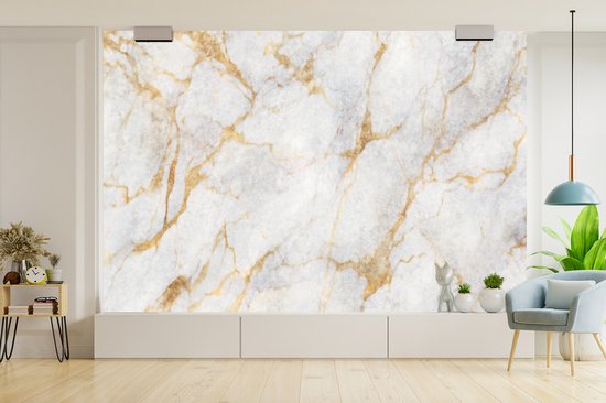 Behang - Fotobehang Marmer - Wit - Goud - Abstract - Breedte 525 cm x hoogte 350 cm