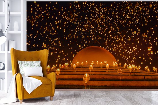 Papier peint Papier peint photo en vinyle - Un festival de lumière pendant la Loi Krathong largeur 360 cm x hauteur 240 cm - Tirage photo sur papier peint (disponible en 7 tailles)