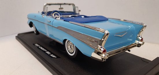 Auto A Escala 1/18 Chevrolet Bel Air 1957 Motormax