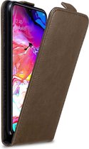 Cadorabo Hoesje geschikt voor Samsung Galaxy A70 / A70s in KOFFIE BRUIN - Beschermhoes in flip design Case Cover met magnetische sluiting