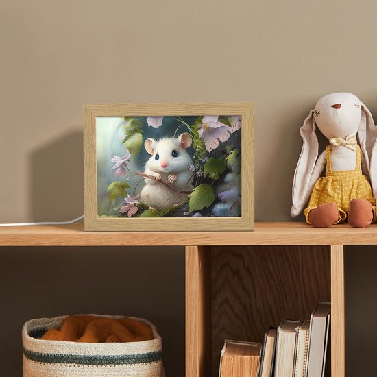 Nachtlampje 20x15 cm - Kinder lamp - Muis - Bos - Bloemen - Illustratie - Bosdieren - Tafellamp kinderkamer - Slaapkamer lamp - Bedlamp kinderen - Kinderlampje stopcontact - Wandlamp babykamer - Nachtlampjes van Joyura — afbeelding 3