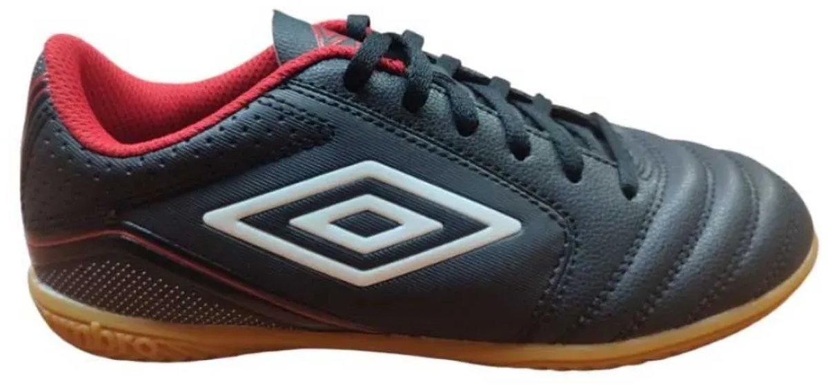 UMBRO Classico XII IC zaalvoetbalschoenen zwart met rode accenten, geschikt voor jongens en meisjes, EU maat 32.