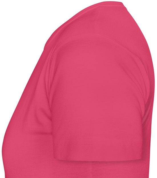 Roze t-shirt, zijaanzicht.