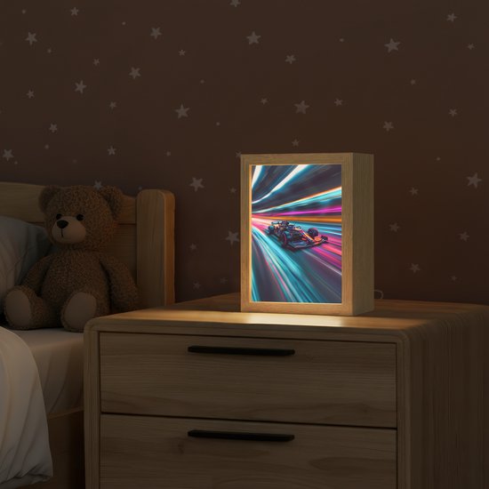 Nachtlampje 15x20 cm - Kinder lampje - Racen - Auto - Race - Jongens - Kleurrijk - Tafellamp kinderkamer - Slaapkamer lamp - Bedlamp kinderen - Kinderlampje stopcontact - Wandlamp babykamer - Nachtlampjes van Merkloos — afbeelding 2