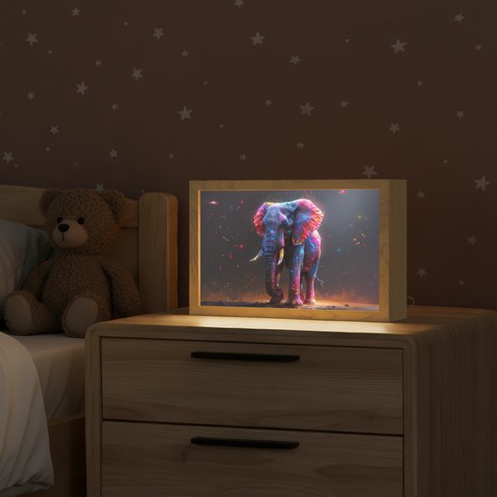 Nachtlampje 30x20 cm - Kinder lampje - Olifant - Kleuren - Sterren - Dier - Tafellamp kinderkamer - Slaapkamer lamp - Bedlamp kinderen - Kinderlampje stopcontact - Wandlamp babykamer - Nachtlampjes van Merkloos — afbeelding 2