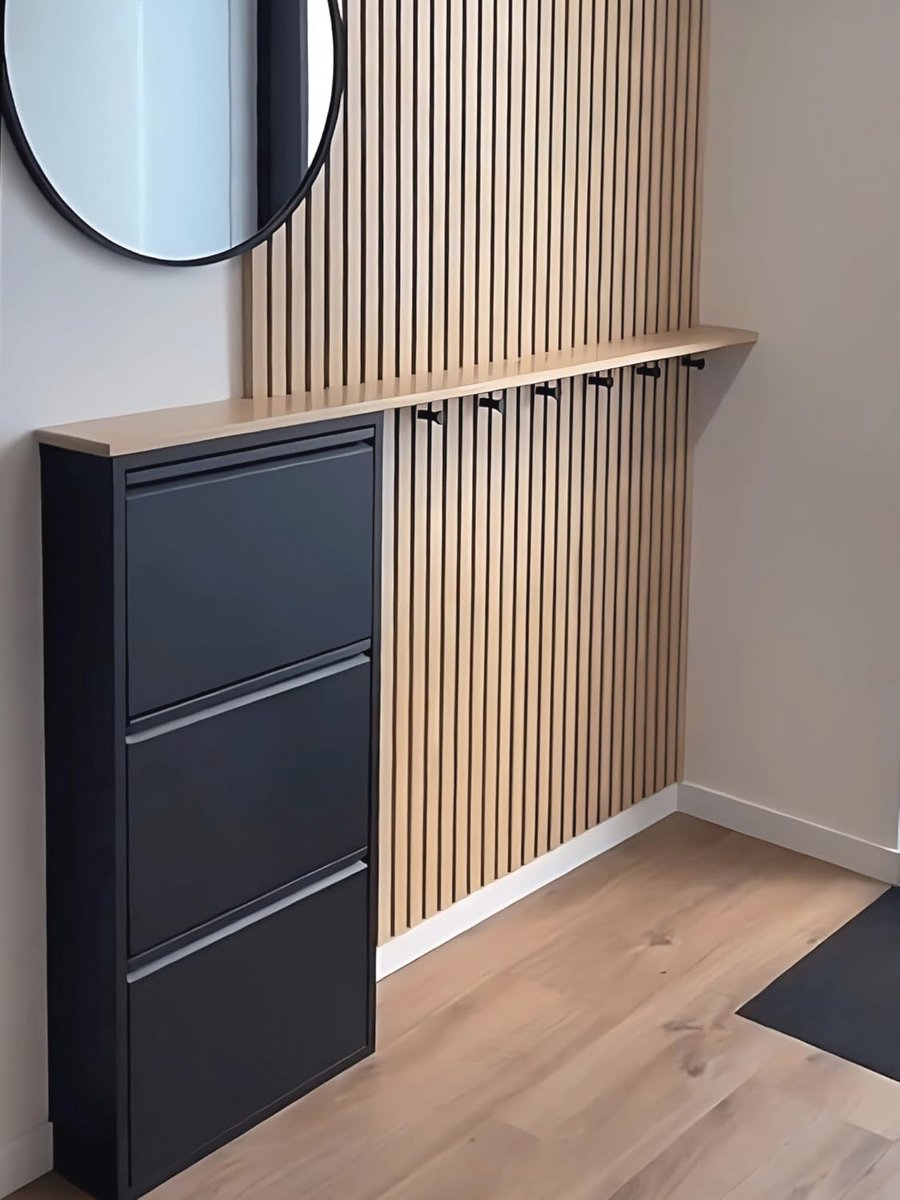 Schoenenrek Hoog Smal Metalen Wandmontage Met Magneetklep - Ruimtebesparend en Stijlvol