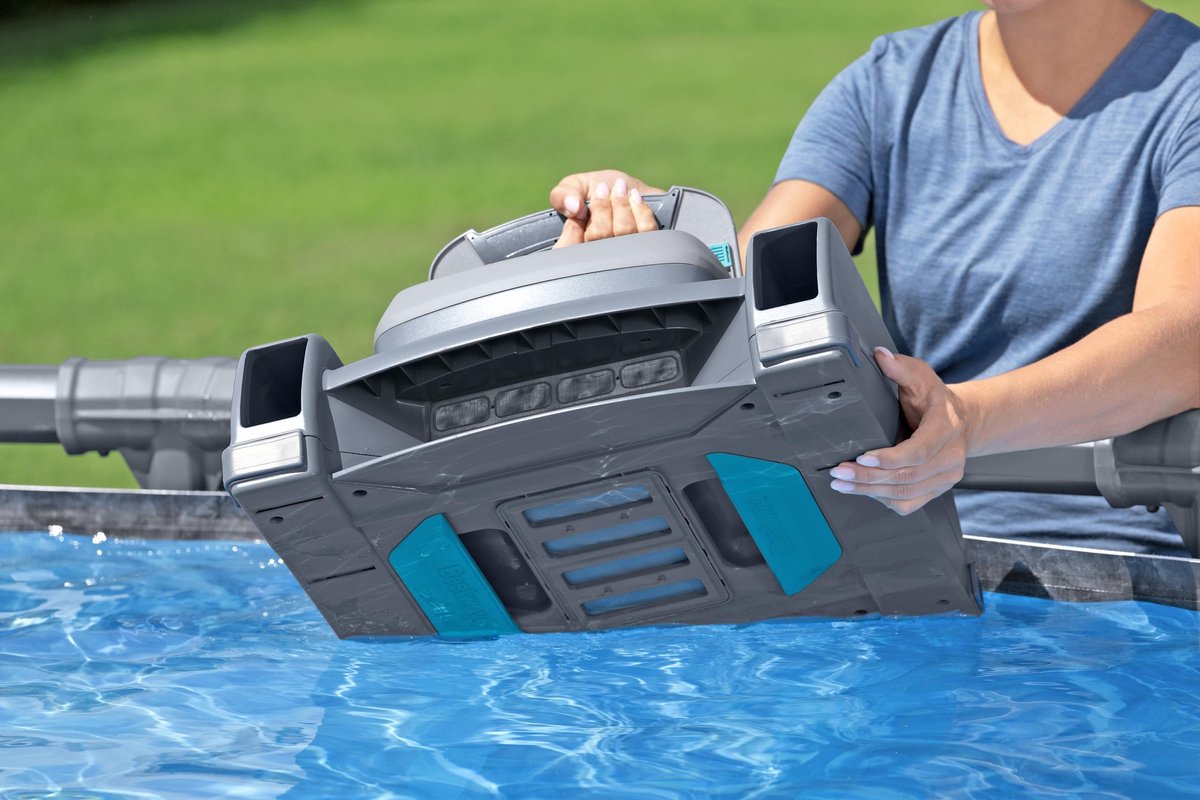 Bestway AquaTronix Pro G300 Pool Robot with Skimmer