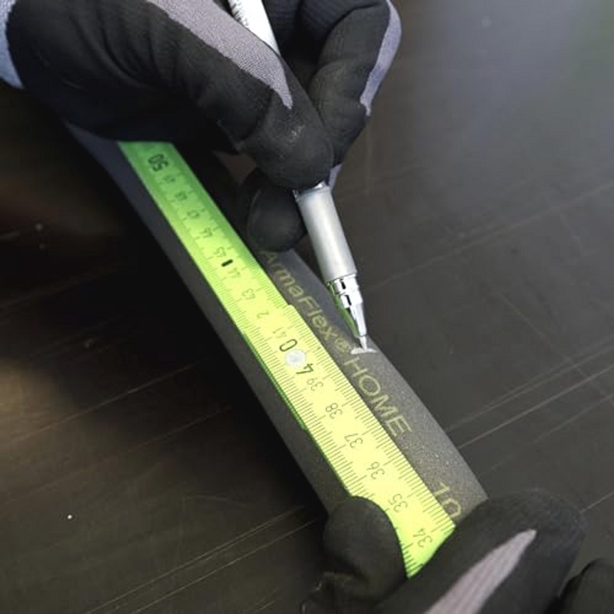 Buisisolatie Rubberen Kous 22 mm x 10 mm x 25 m - Ideaal voor Verwarming, Sanitair, en Airconditioning